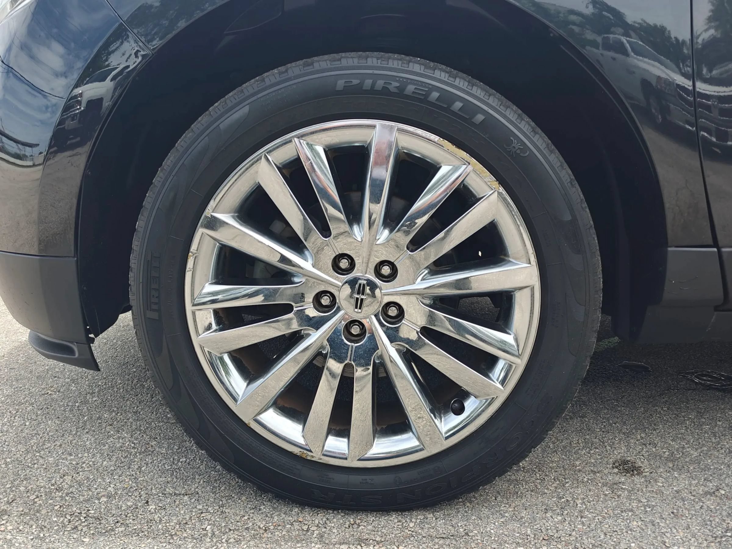 Used 2013 Lincoln MKX FWD image 29