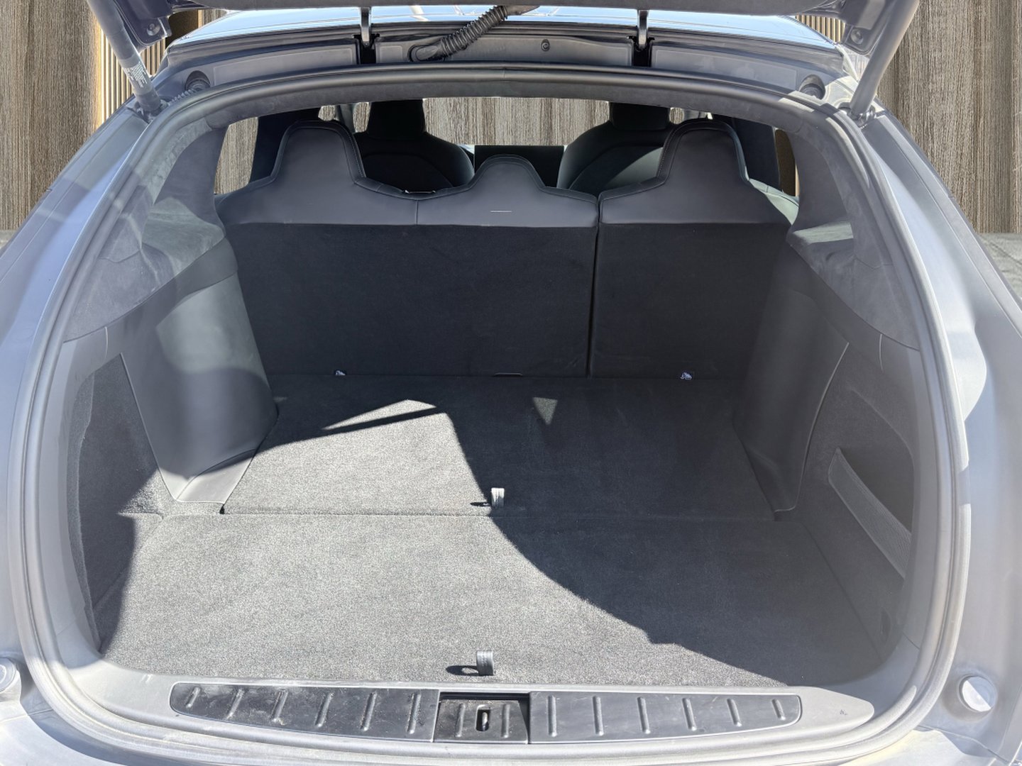 Used 2024 Tesla Model X Long Range image 11