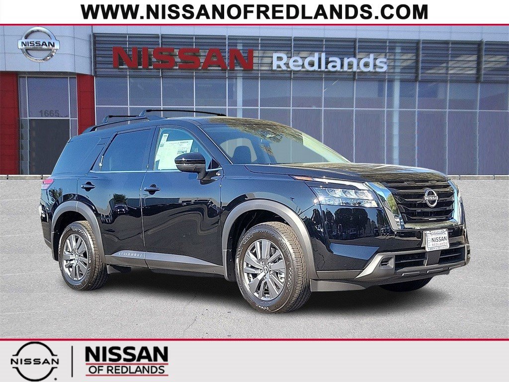New 2025 Nissan Pathfinder SV image 1