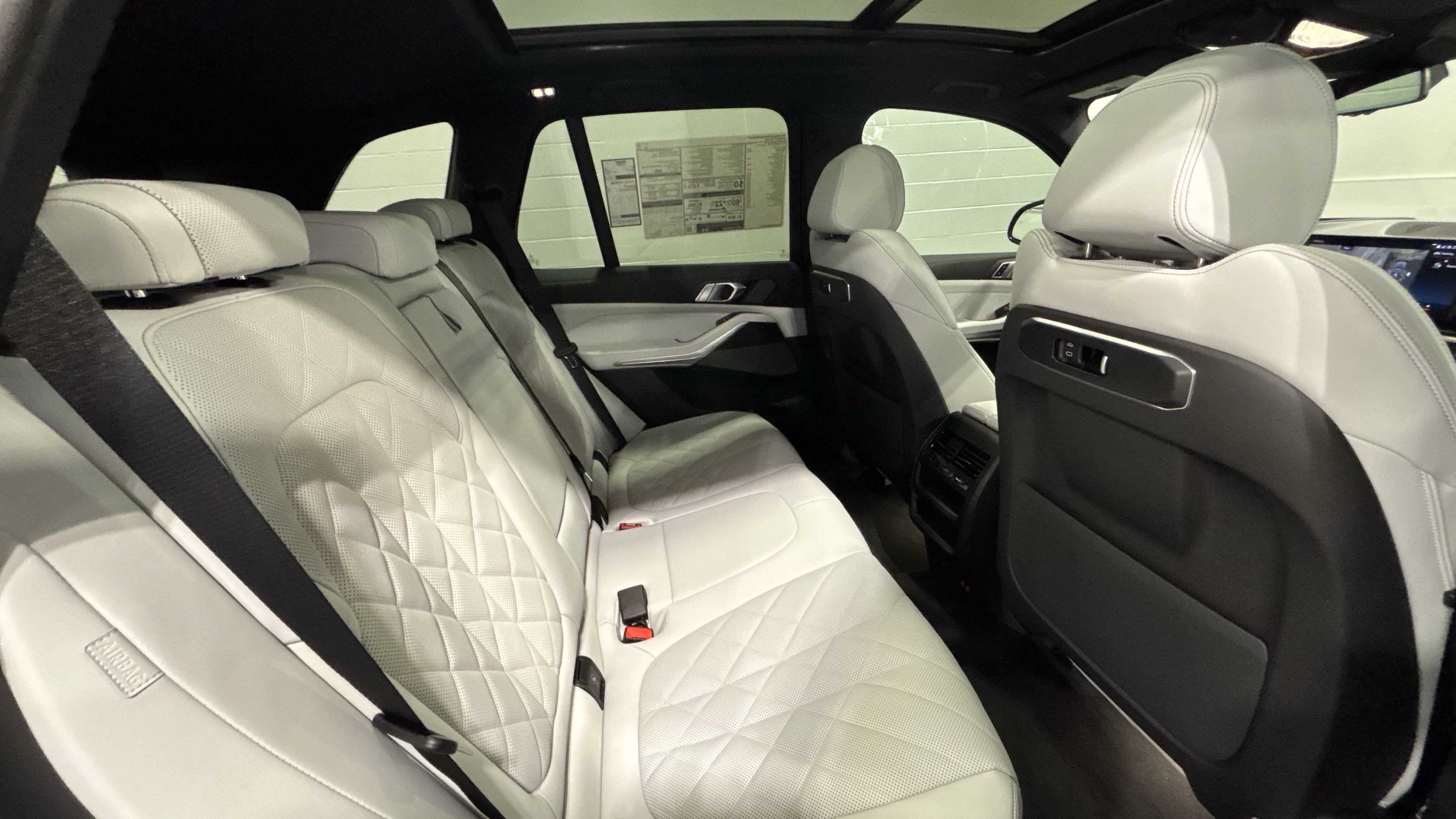 New 2026 BMW X5 xDrive50e w/ M Sport Package AWD/4WD image 27