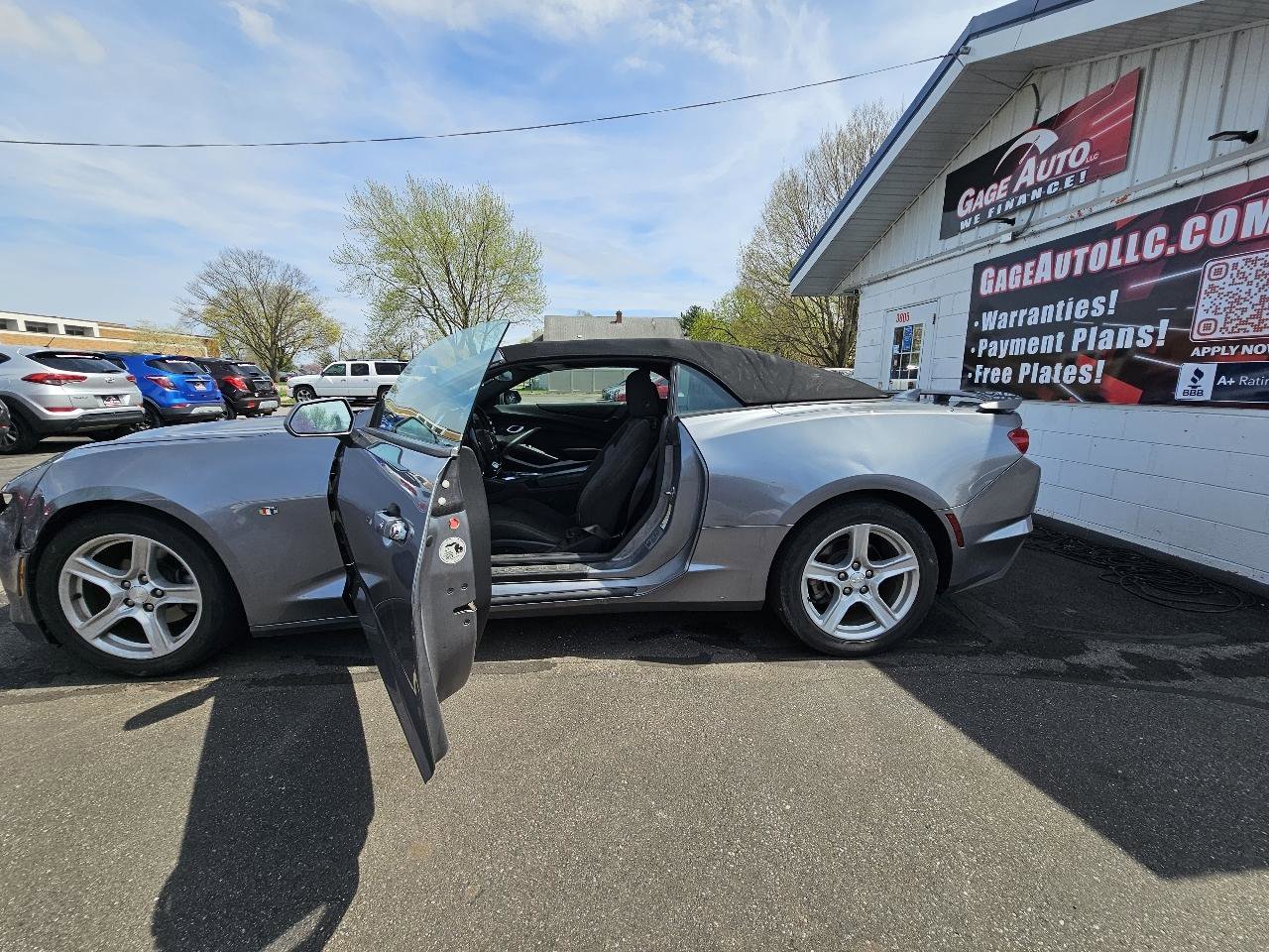 Used 2020 Chevrolet Camaro LT RWD image 24