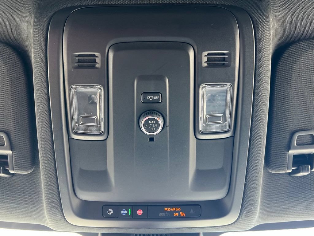 Used 2025 Chevrolet Tahoe LT RWD image 21