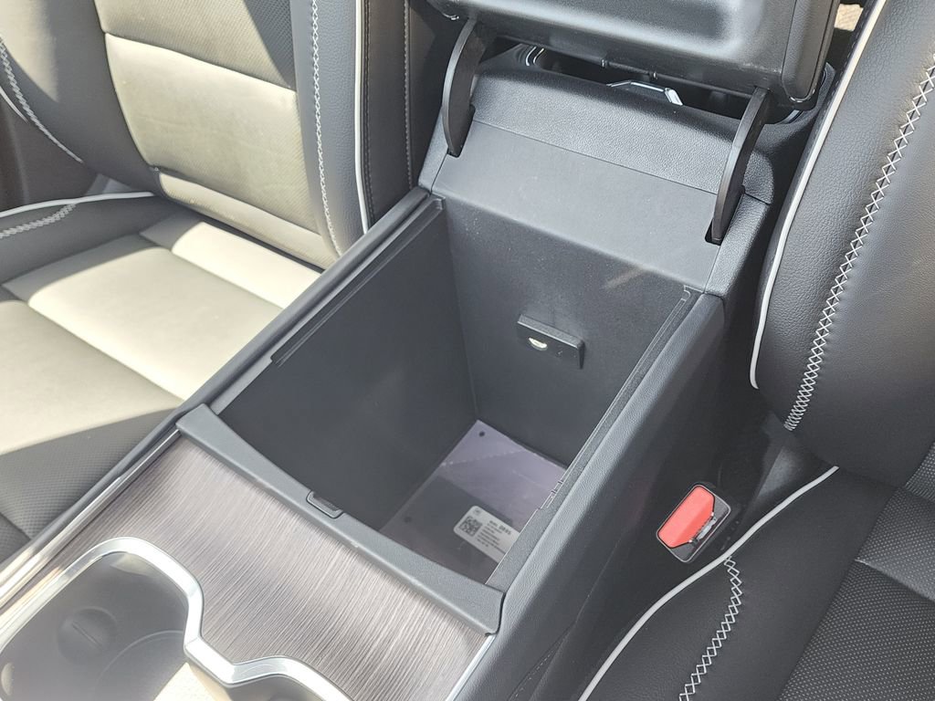 New 2026 GMC Acadia Denali FWD image 37