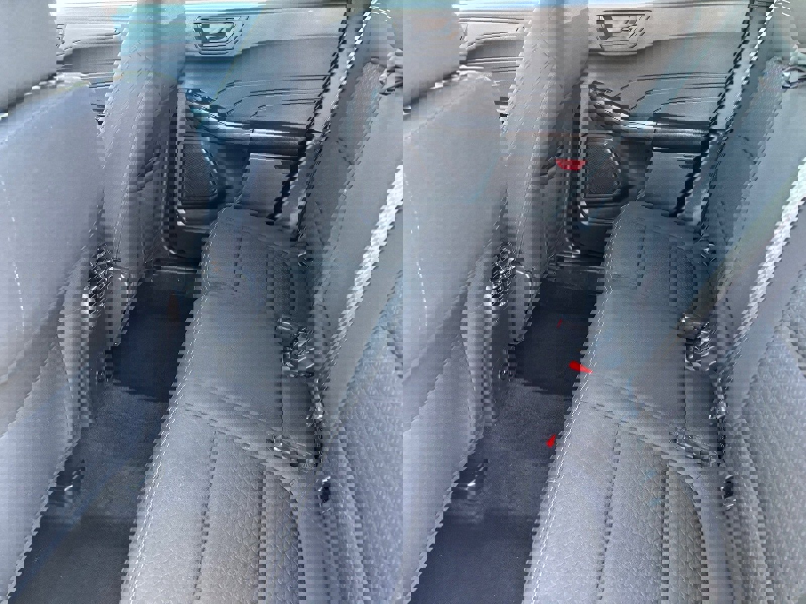 Used 2025 Ford Escape Active w/ Cold Weather Package image 17