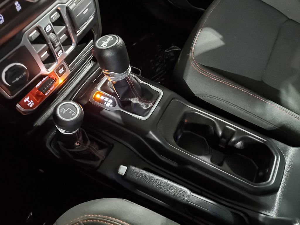 Used 2019 Jeep Wrangler Unlimited Rubicon AWD/4WD image 36