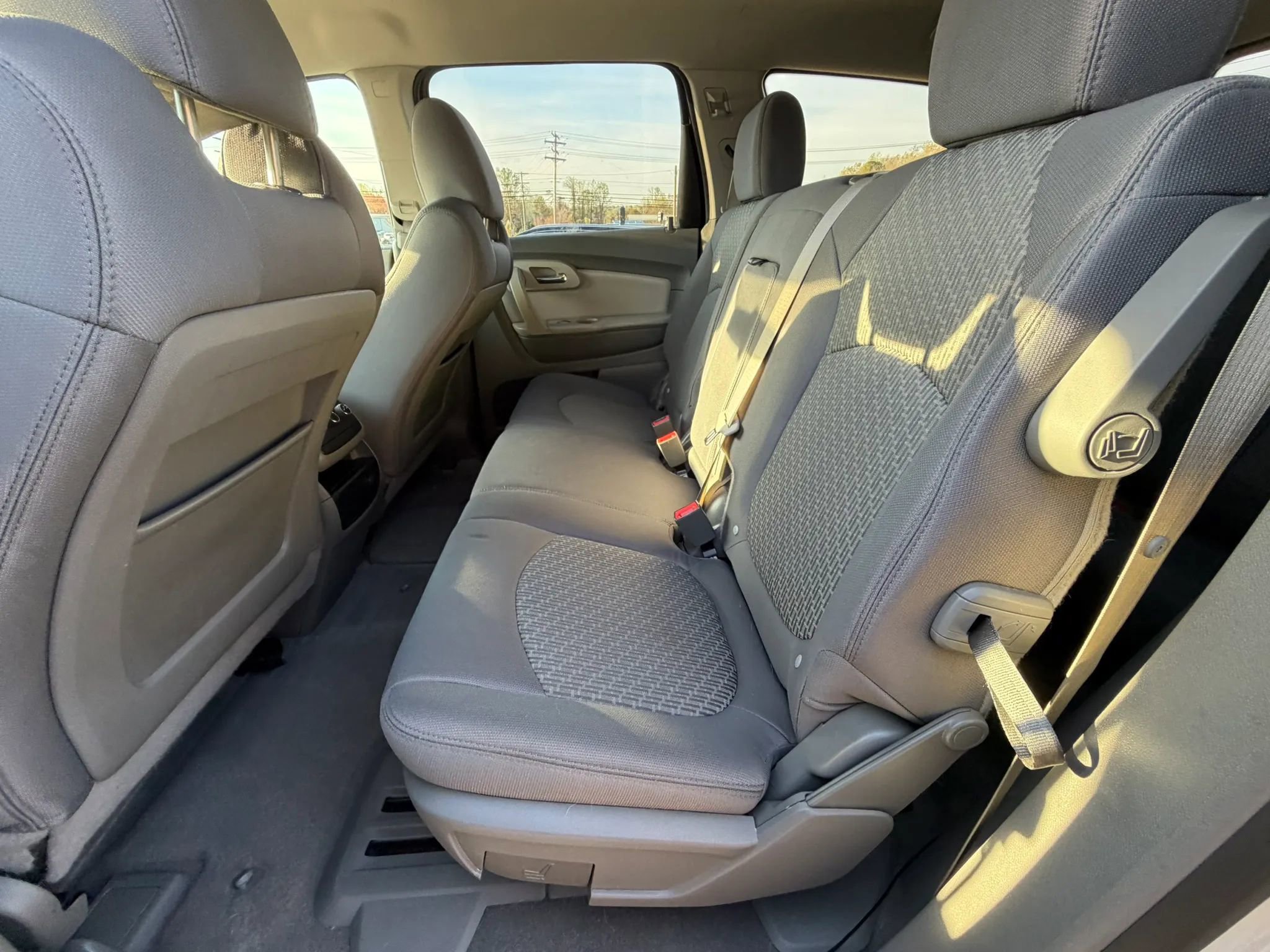 Used 2012 Chevrolet Traverse LT image 15