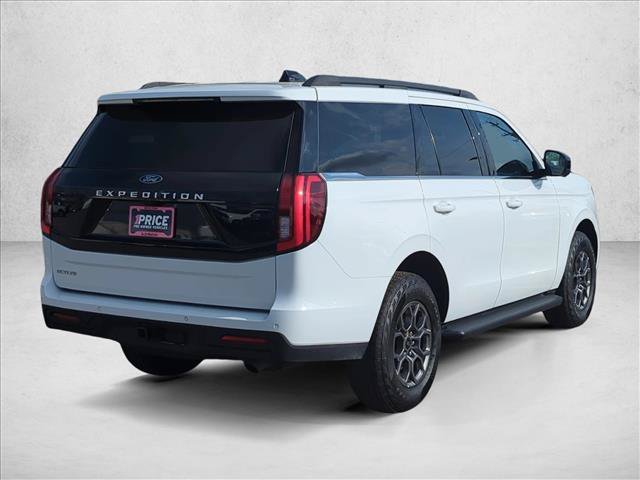 Used 2025 Ford Expedition Active RWD image 7