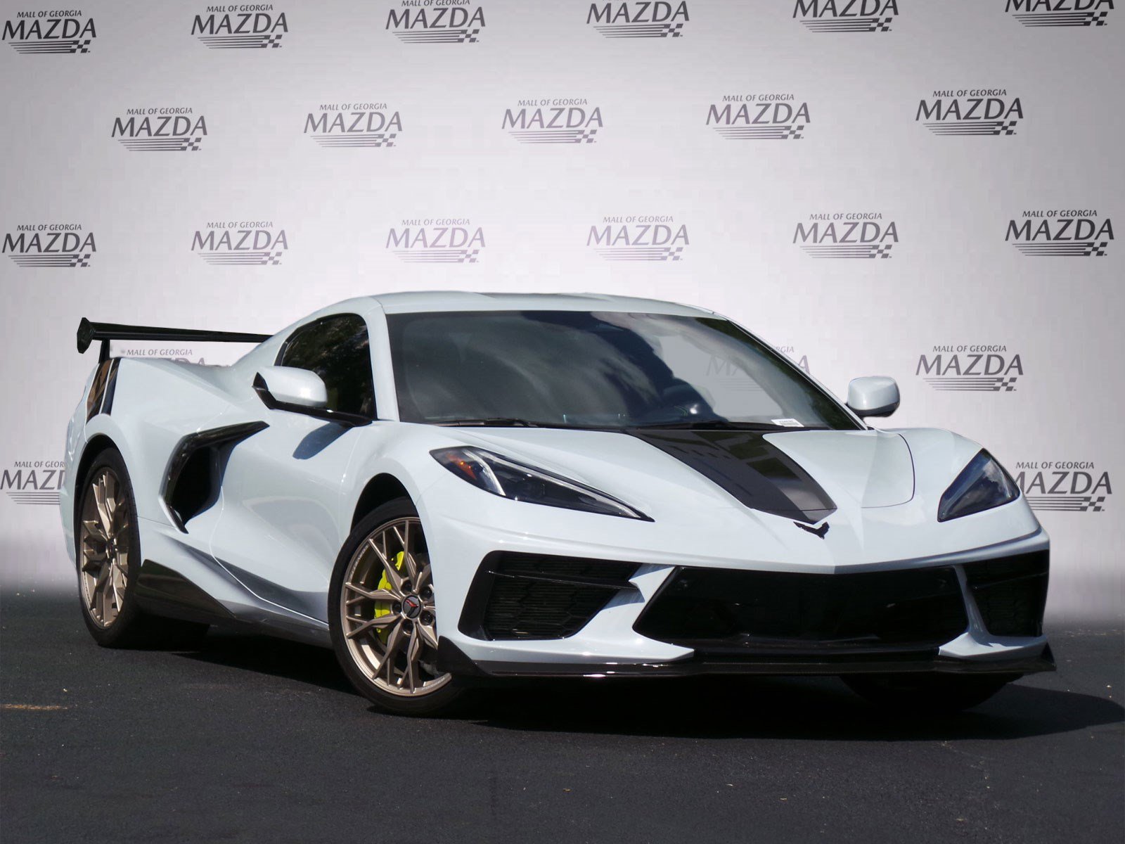 Used 2024 Chevrolet Corvette Stingray Premium Cpe RWD image 2