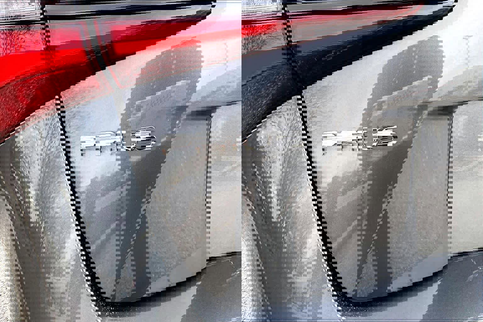 Used 2019 Toyota Prius LE image 29