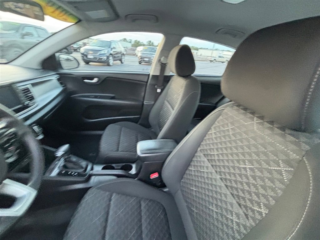 Used 2019 Kia Rio S image 11