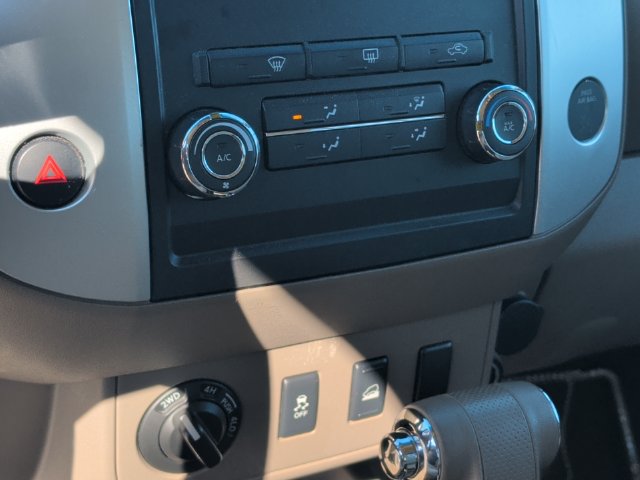 Used 2012 Nissan Frontier SV AWD/4WD image 19