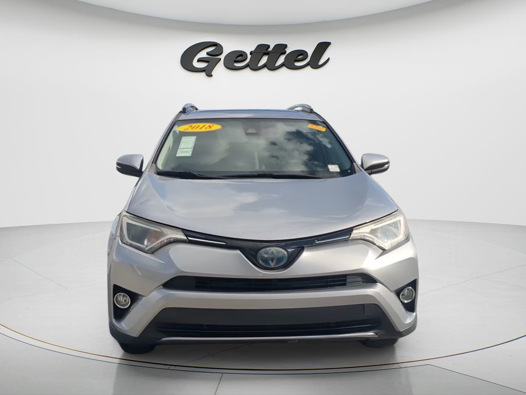 Used 2018 Toyota RAV4 XLE image 8