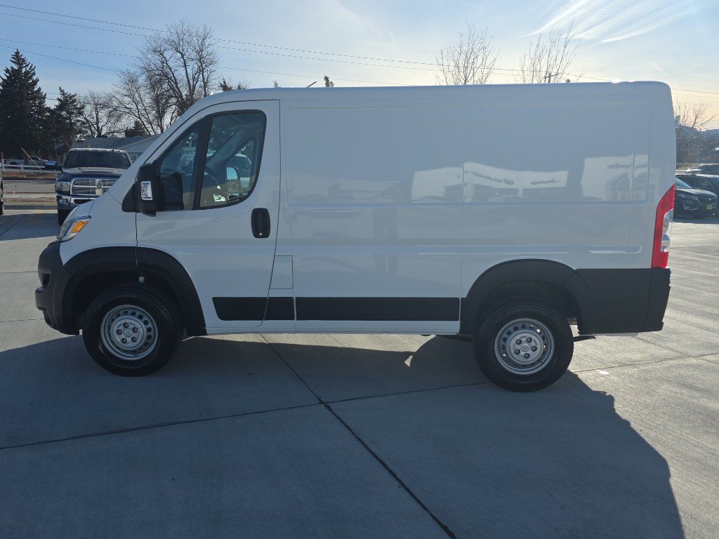 Used 2025 RAM ProMaster 1500 w/ Storage Group FWD image 8