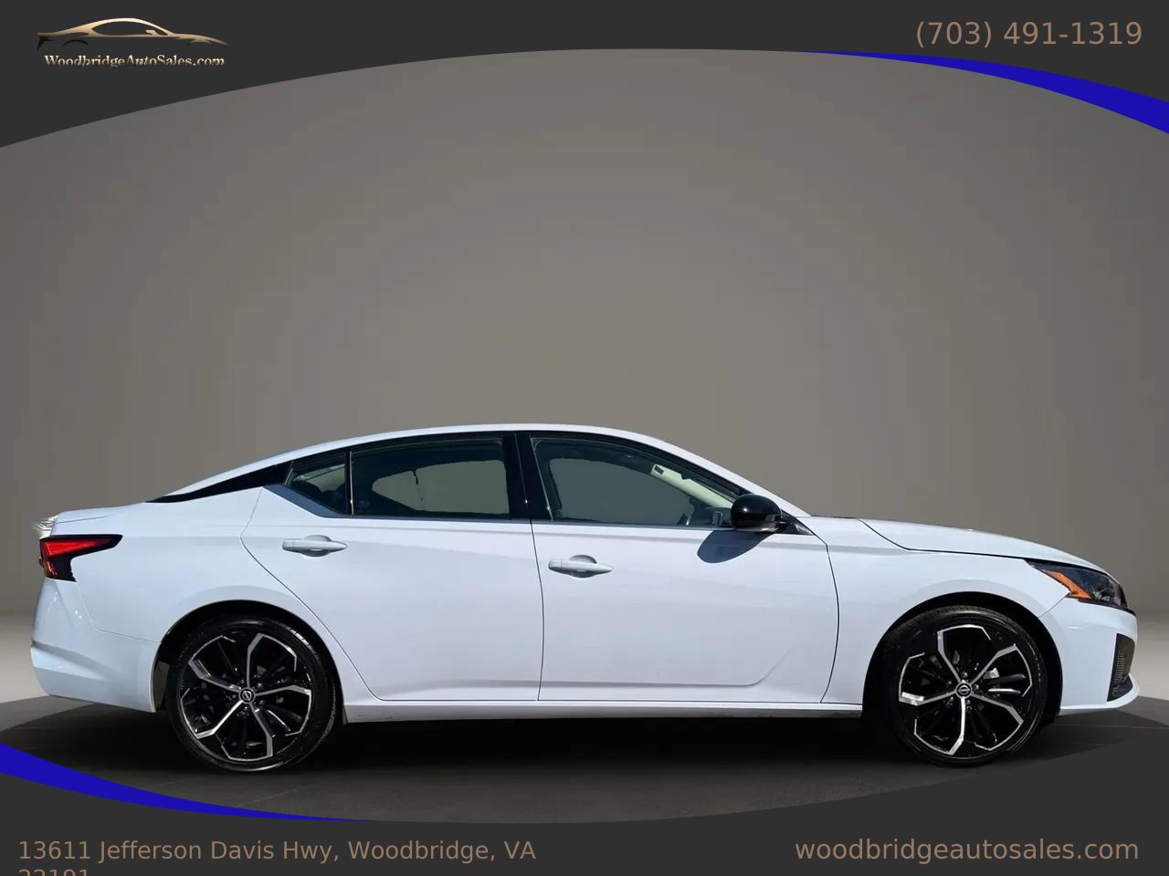 Used 2024 Nissan Altima 2.5 SR image 2
