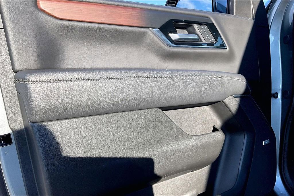 Used 2025 GMC Yukon Denali image 22