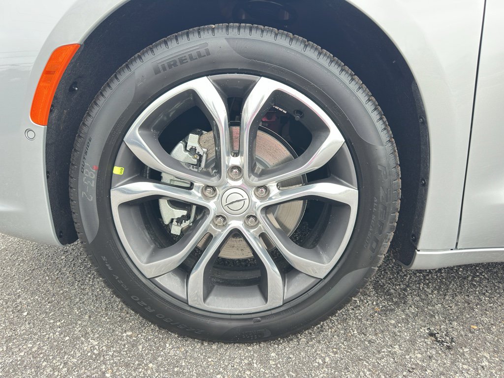 New 2026 Chrysler Pacifica Pinnacle w/ Trailer Tow Group image 33