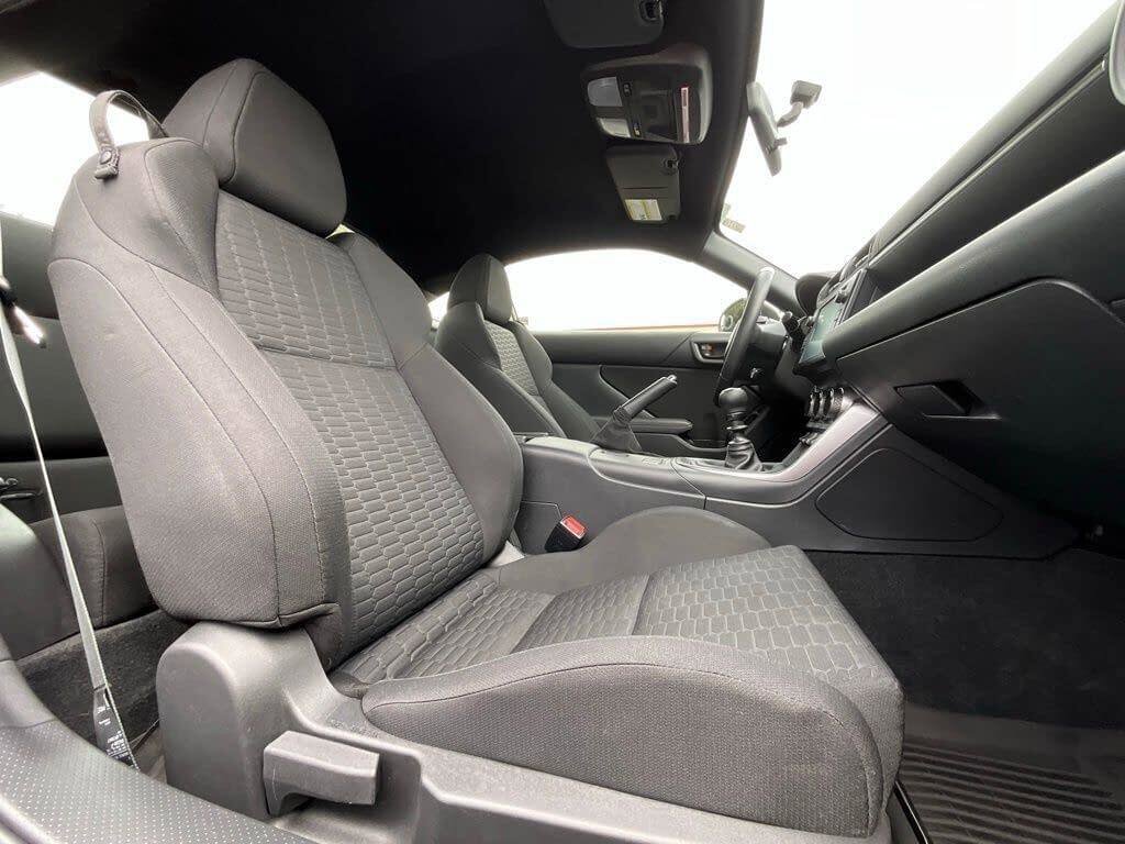 Used 2023 Toyota GR86 RWD image 12