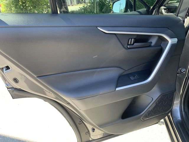 Used 2025 Toyota RAV4 LE AWD/4WD image 15