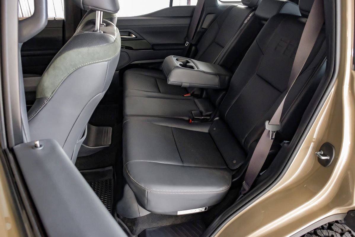 Used 2025 Lexus GX 550 image 38