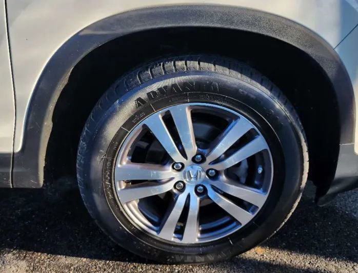 Used 2017 Honda Pilot EX-L image 17