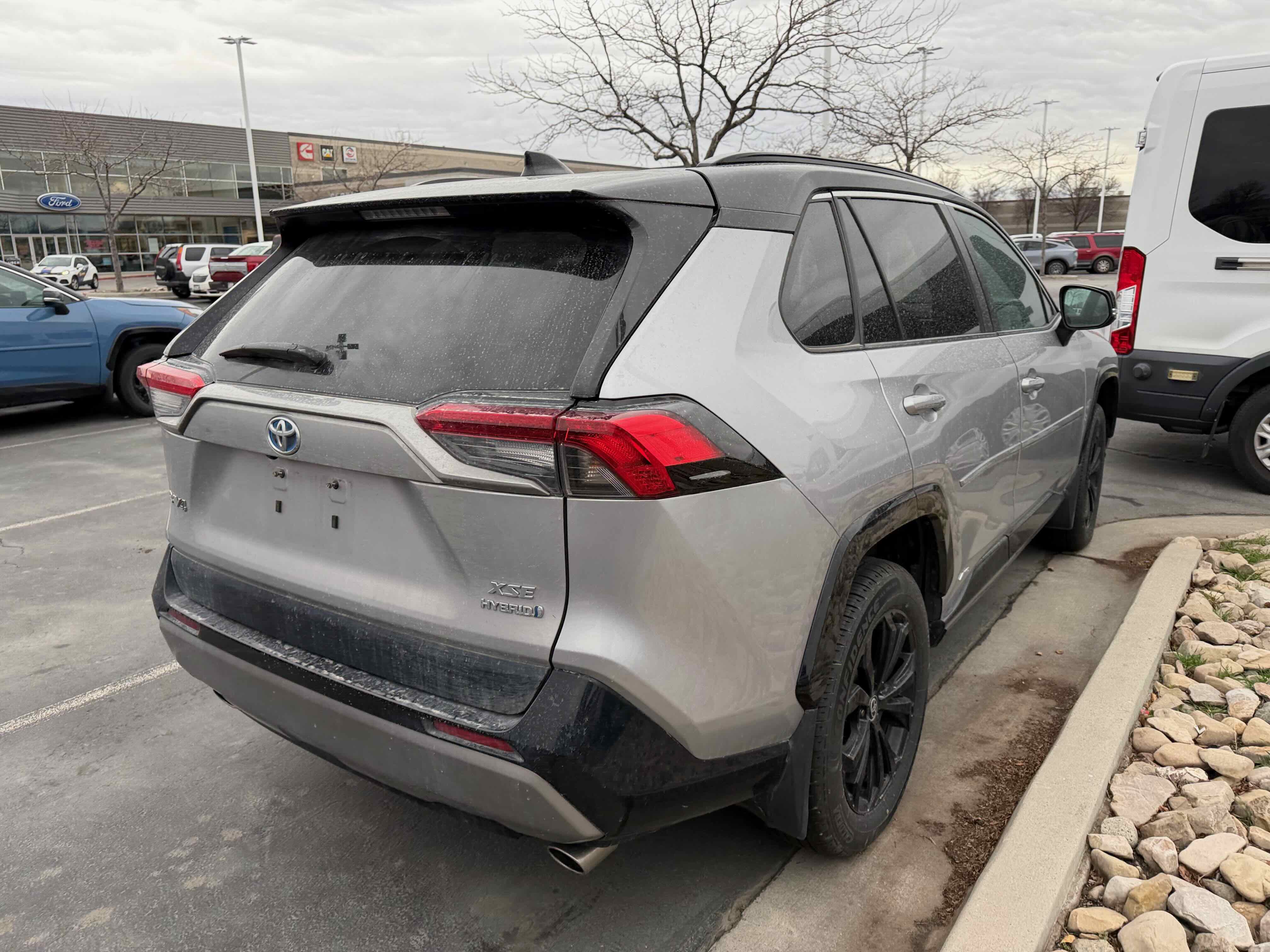 Used 2022 Toyota RAV4 XSE w/ XSE Grade Weather Package image 7