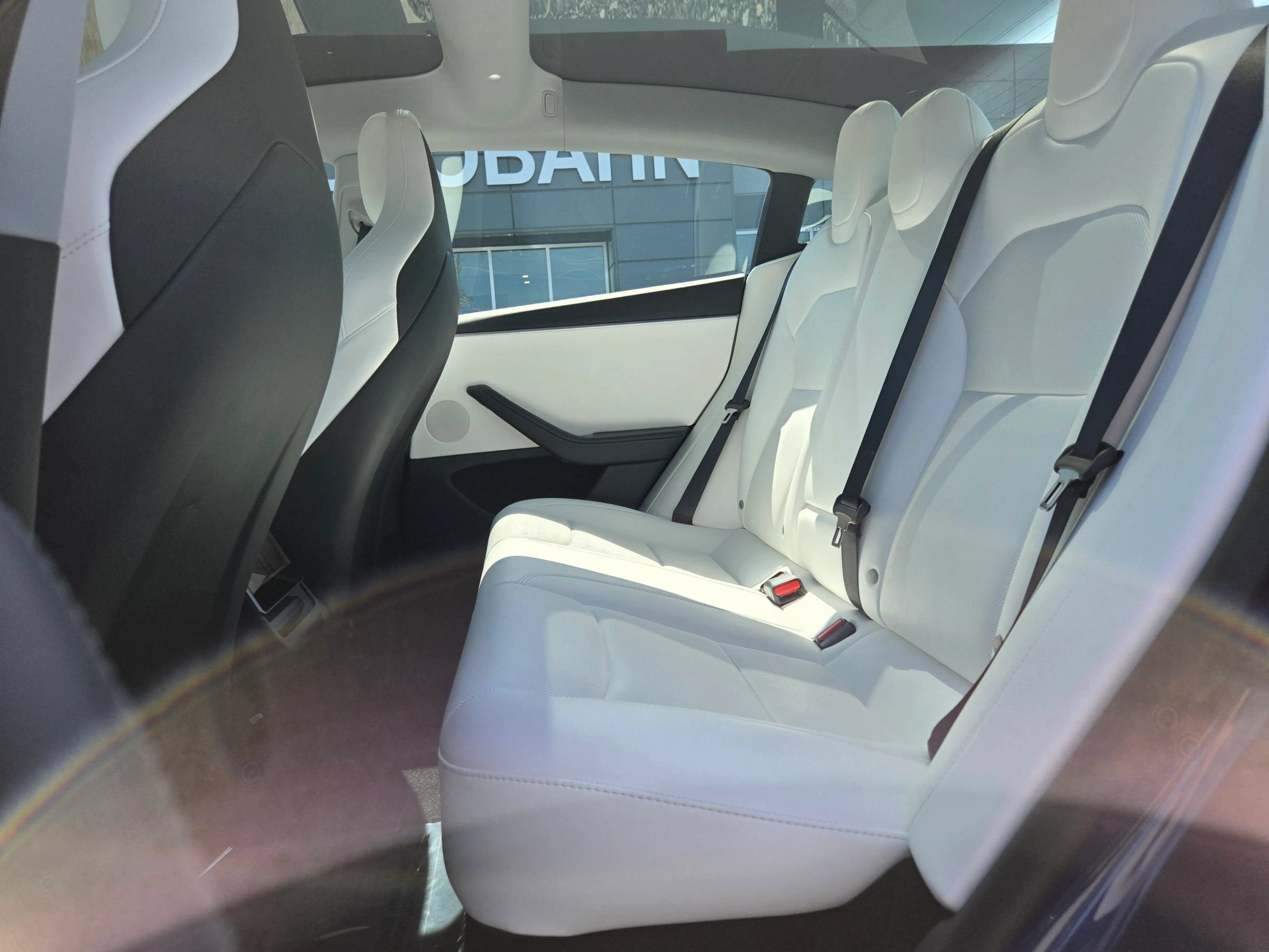 Used 2024 Tesla Model 3 Performance AWD/4WD image 10