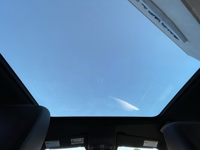 Used 2020 Land Rover Discovery Sport S R-Dynamic image 24