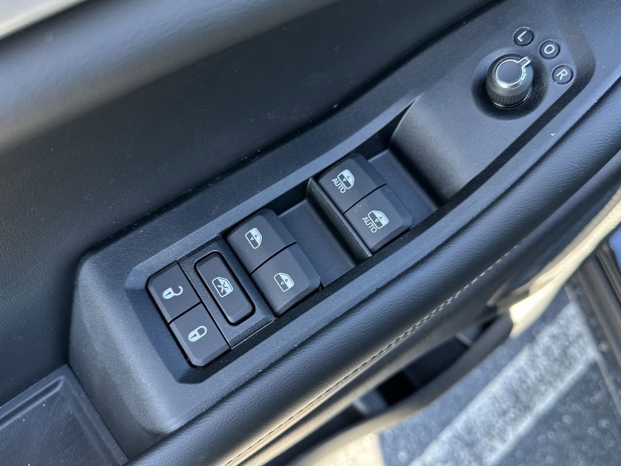 New 2025 Jeep Grand Cherokee Limited AWD/4WD image 16