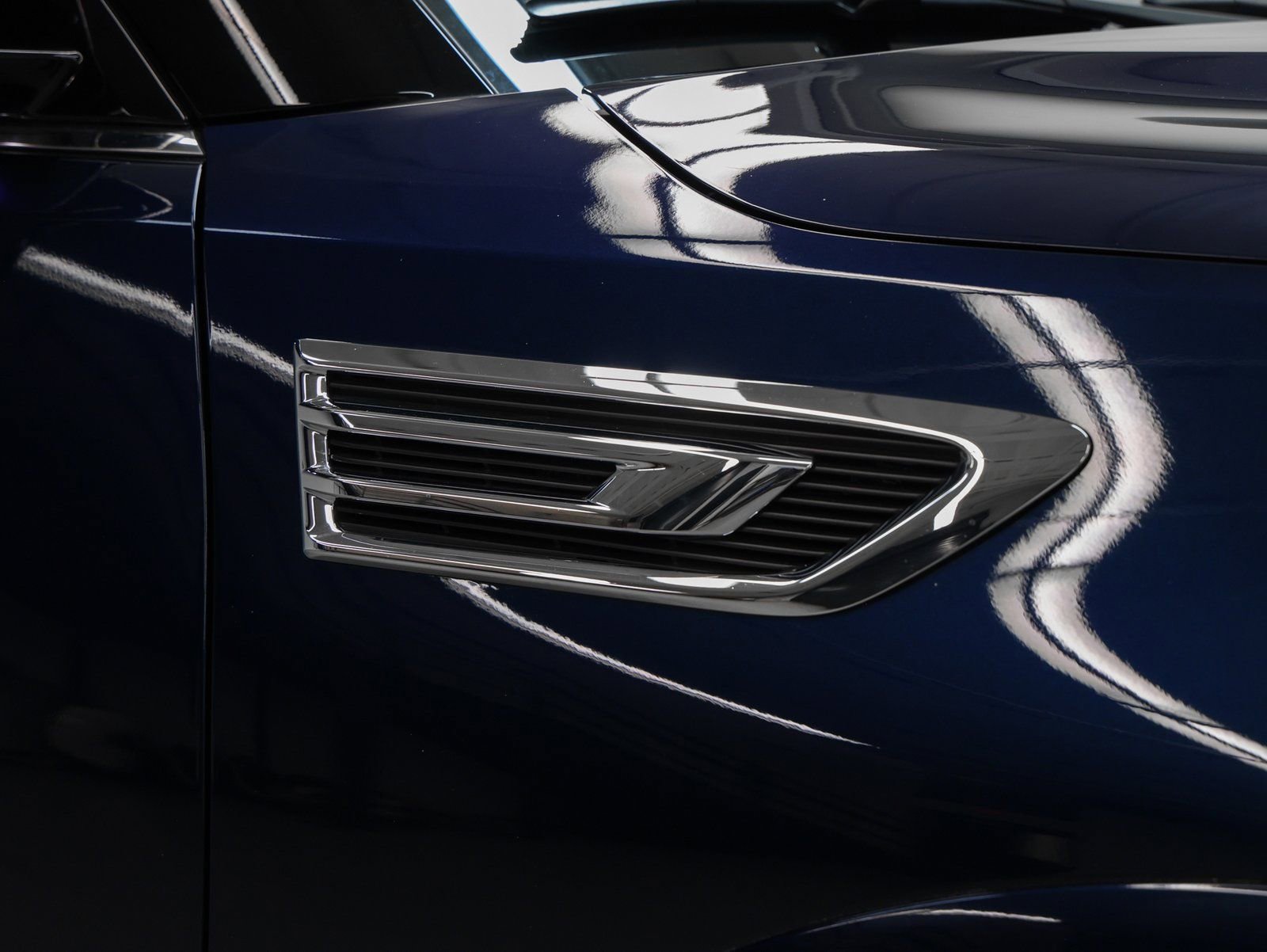 Used 2024 INFINITI QX80 Luxe w/ Cargo Package image 14