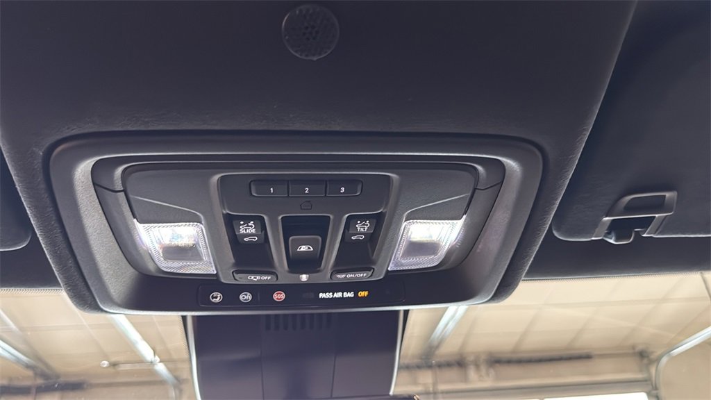 Used 2024 GMC Sierra 1500 AT4X image 38