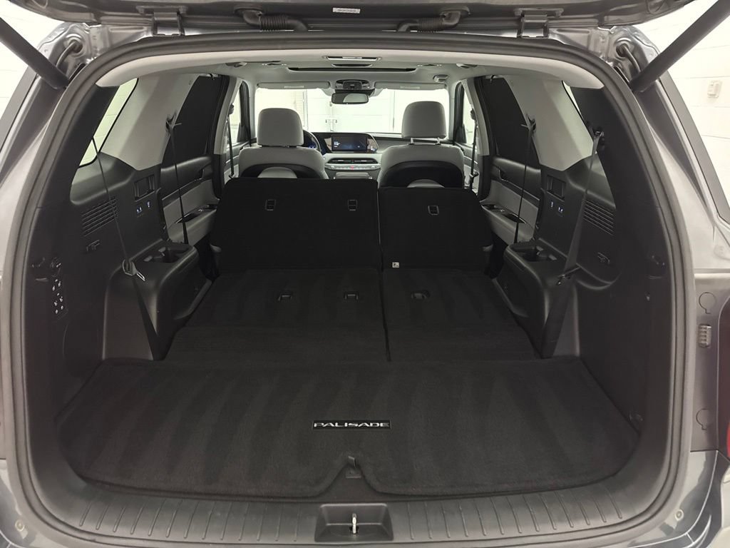 Used 2022 Hyundai Palisade SEL w/ 8P Bench Seat Package AWD/4WD image 9