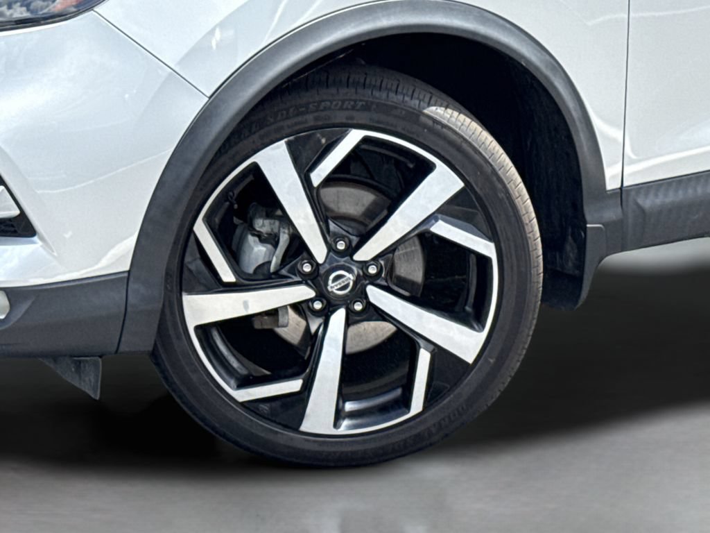 Certified 2021 Nissan Rogue Sport SL w/ Premium Package FWD image 47