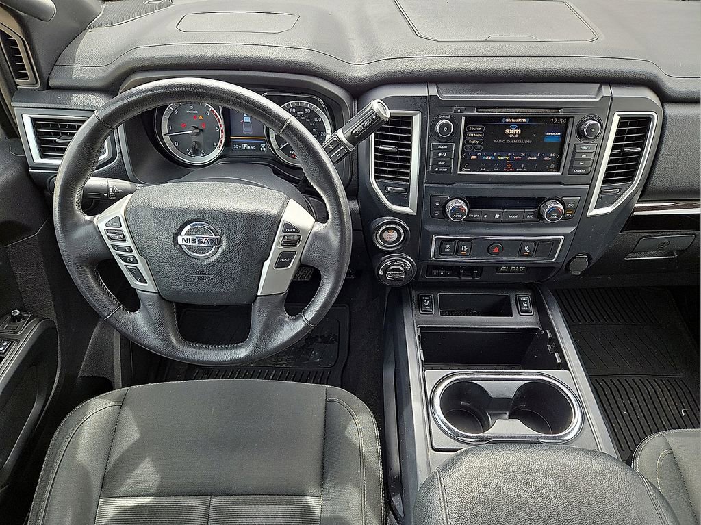 Used 2019 Nissan Titan SV w/ SV Convenience Package image 18