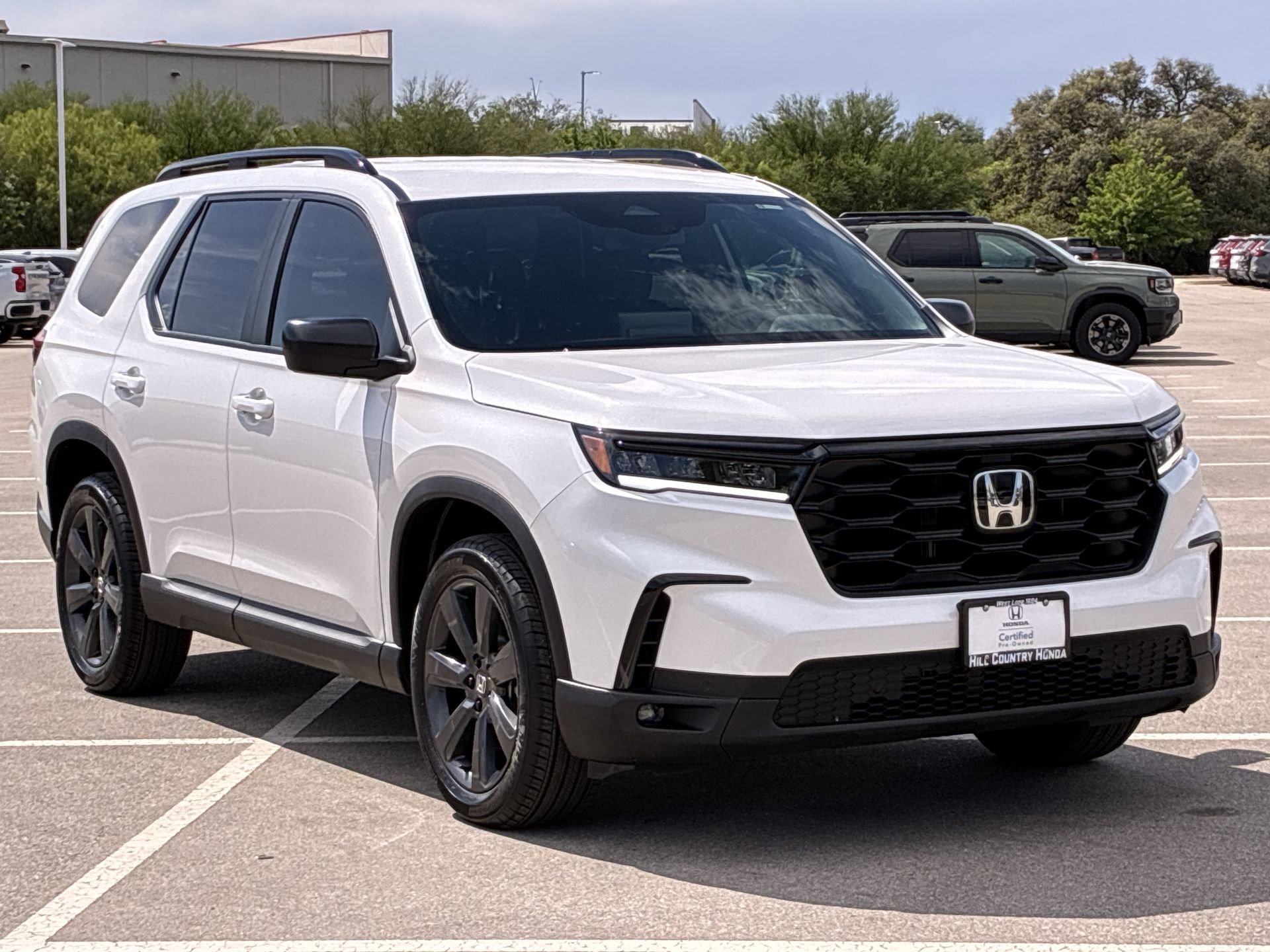 Certified 2025 Honda Pilot Sport image 8