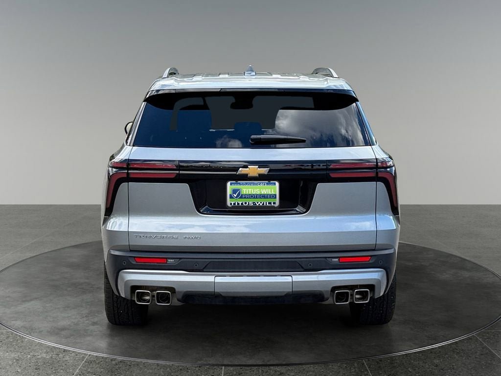Used 2025 Chevrolet Traverse LT w/ Sun and Wheel Package AWD/4WD image 9