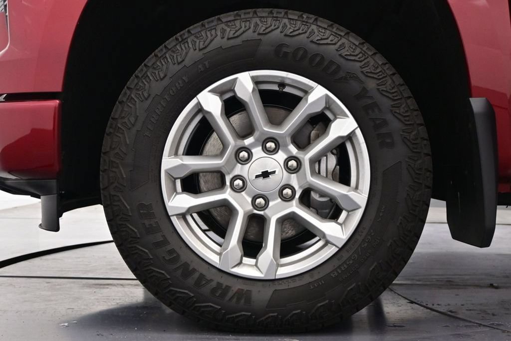 Used 2025 Chevrolet Silverado 1500 RST w/ Z71 Off-Road Package AWD/4WD image 44