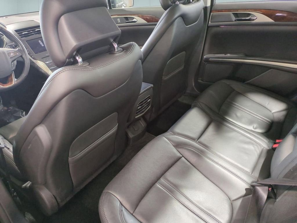 Used 2013 Lincoln MKZ AWD image 28