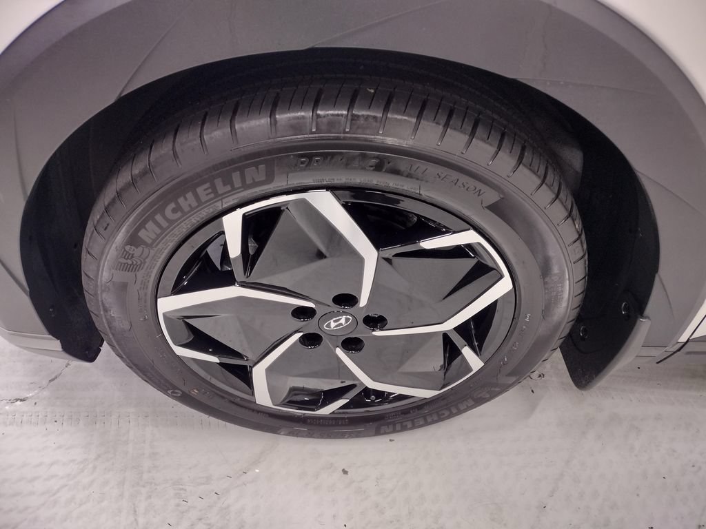 Certified 2024 Hyundai Ioniq 5 SEL AWD/4WD image 6