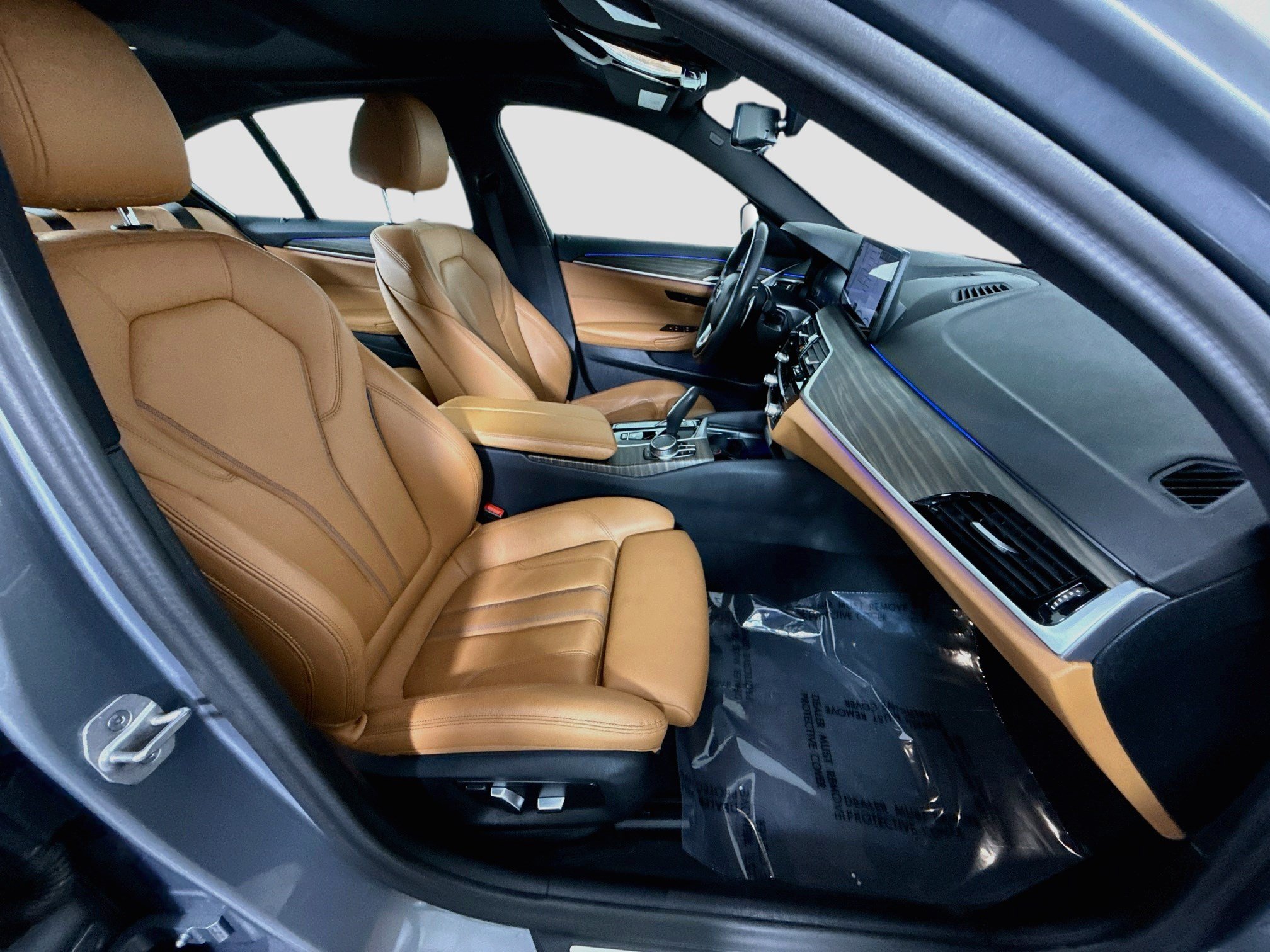 Used 2023 BMW 530i w/ Convenience Package RWD image 29