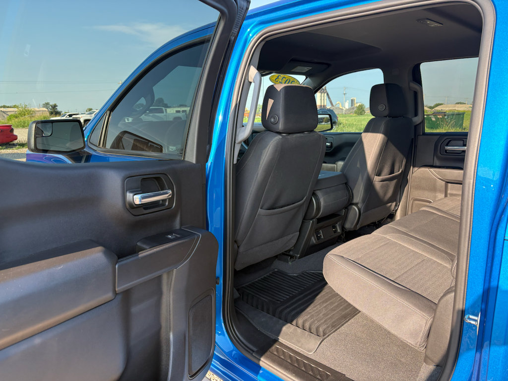 Used 2023 Chevrolet Silverado 1500 Custom Trail Boss AWD/4WD image 20