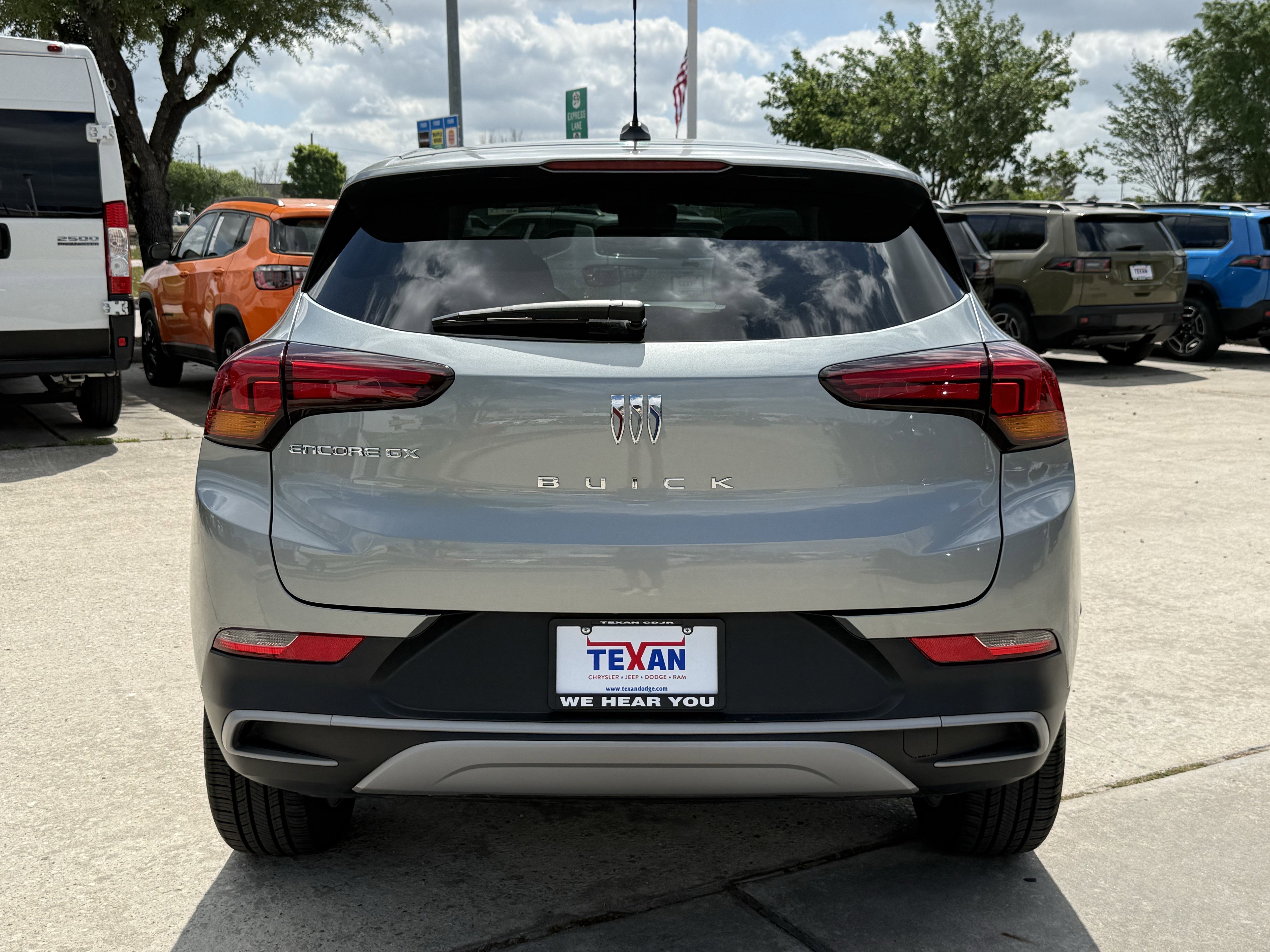 Used 2025 Buick Encore GX Preferred FWD image 6