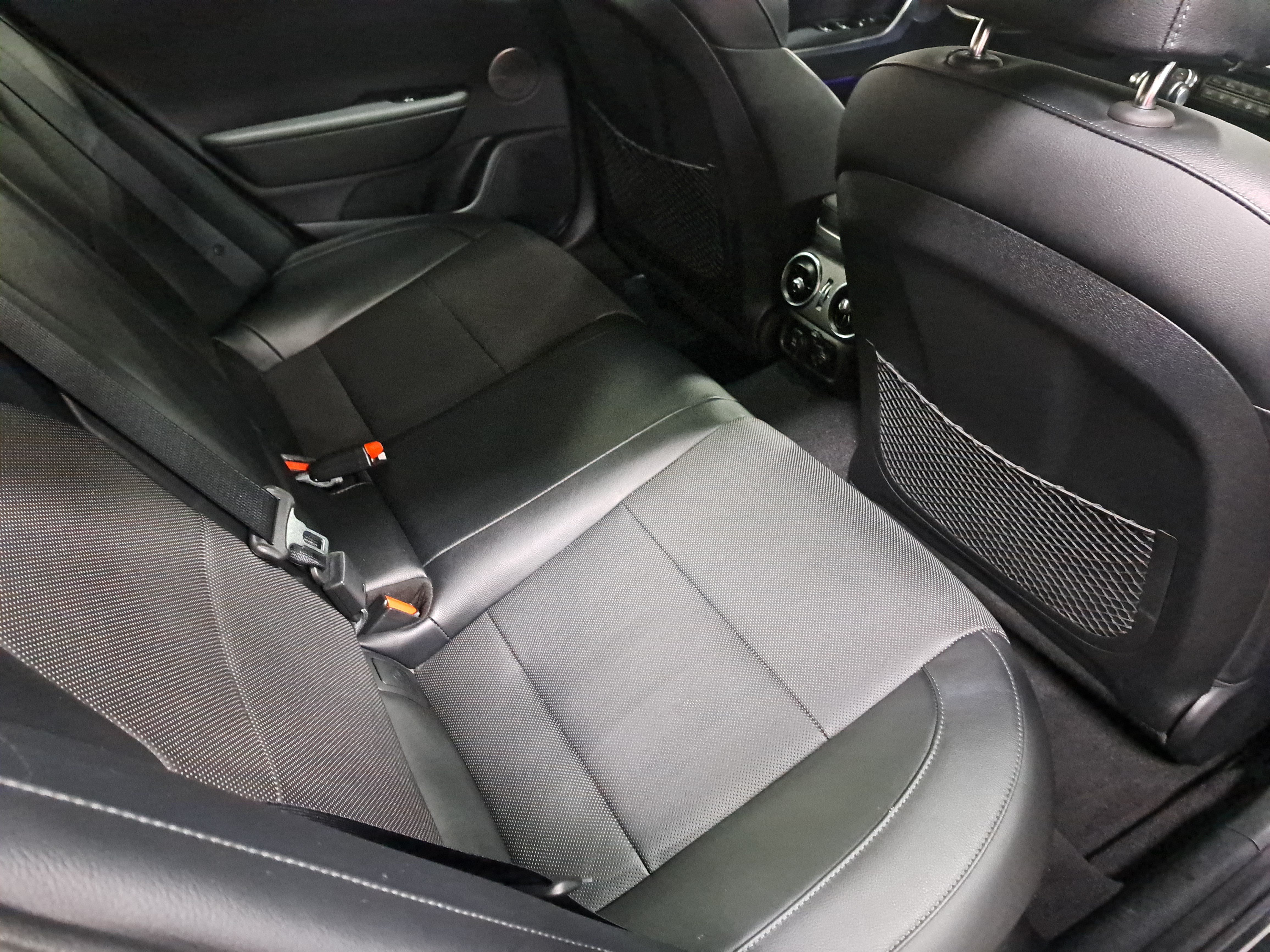 Used 2019 Kia Stinger GT1 RWD image 11