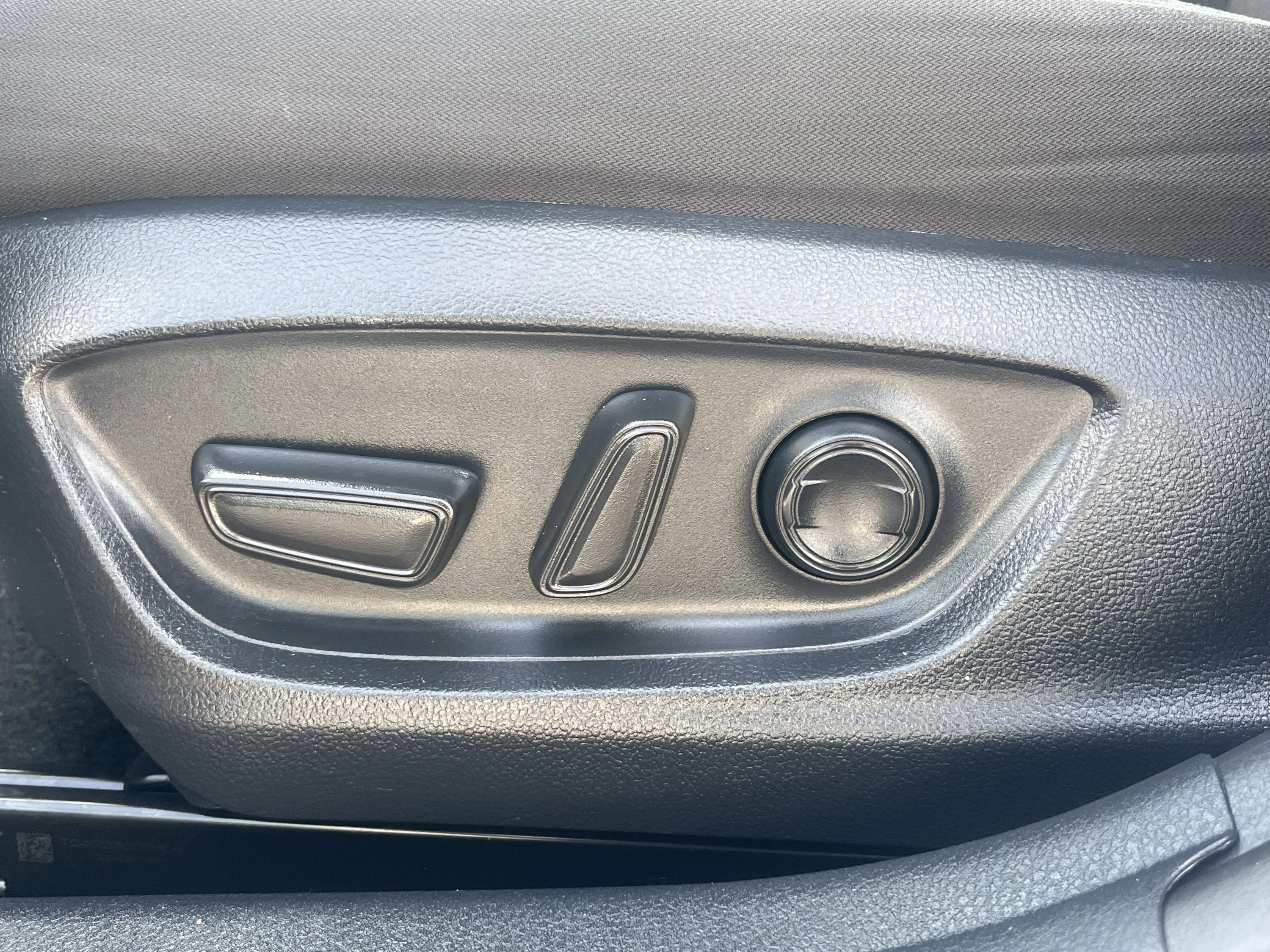 Used 2024 Toyota Camry LE FWD image 13