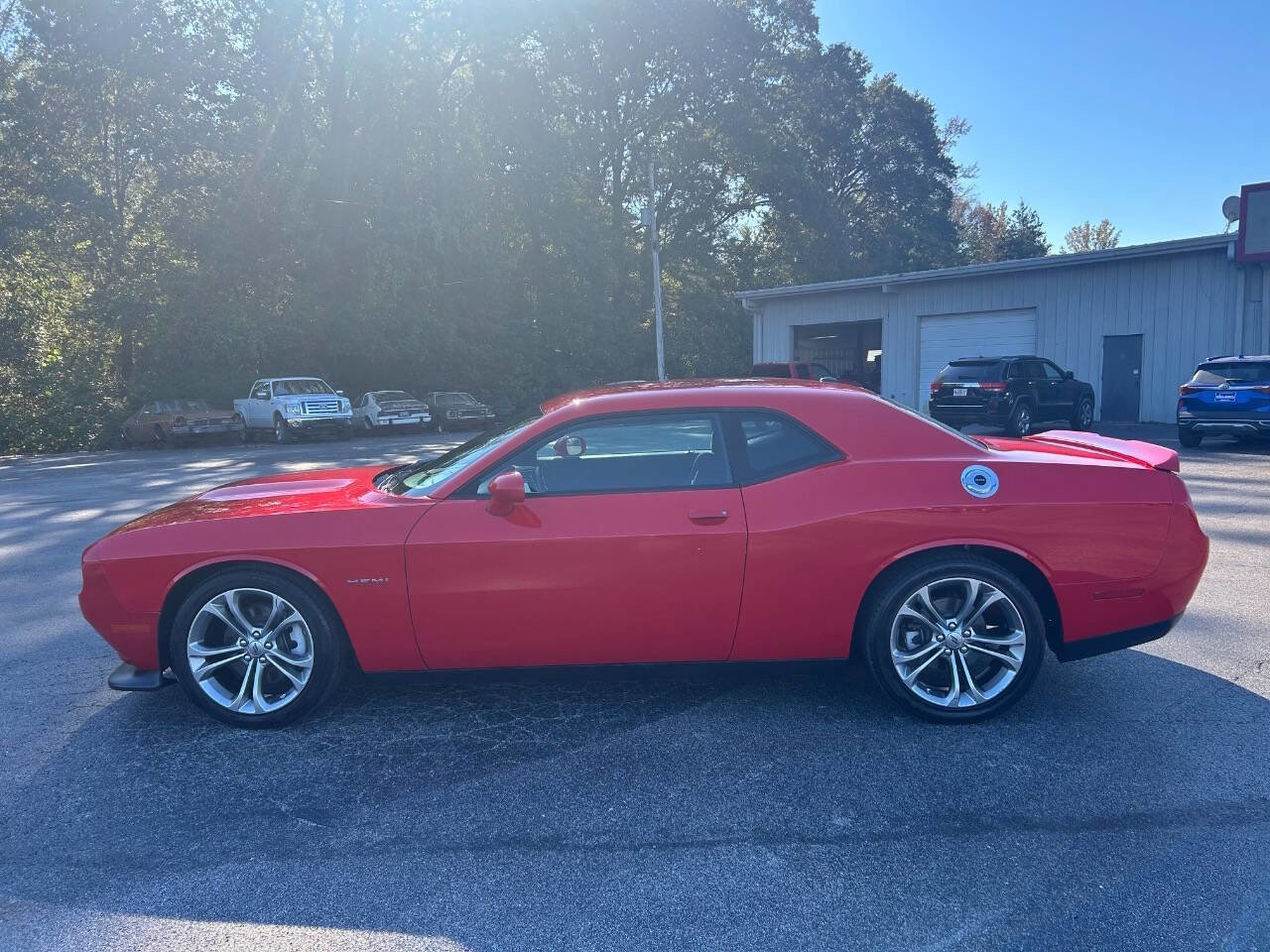 Used 2022 Dodge Challenger R/T image 9