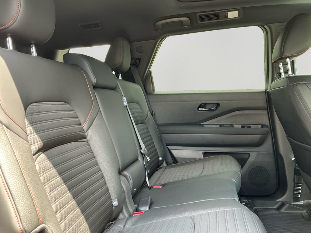 New 2026 Nissan Pathfinder Rock Creek AWD/4WD image 13