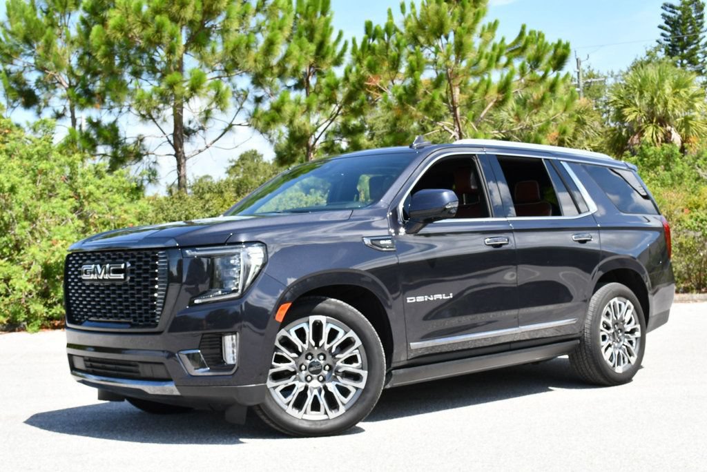 Used 2023 GMC Yukon Denali Ultimate AWD/4WD image 26