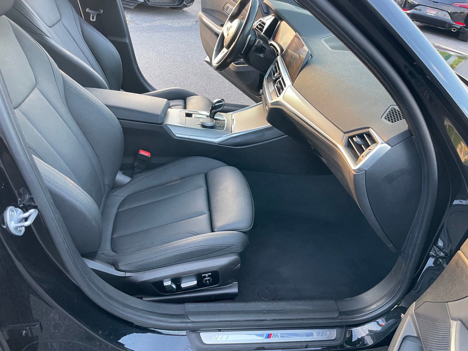 Used 2020 BMW 330i xDrive Sedan w/ M Sport Package image 12