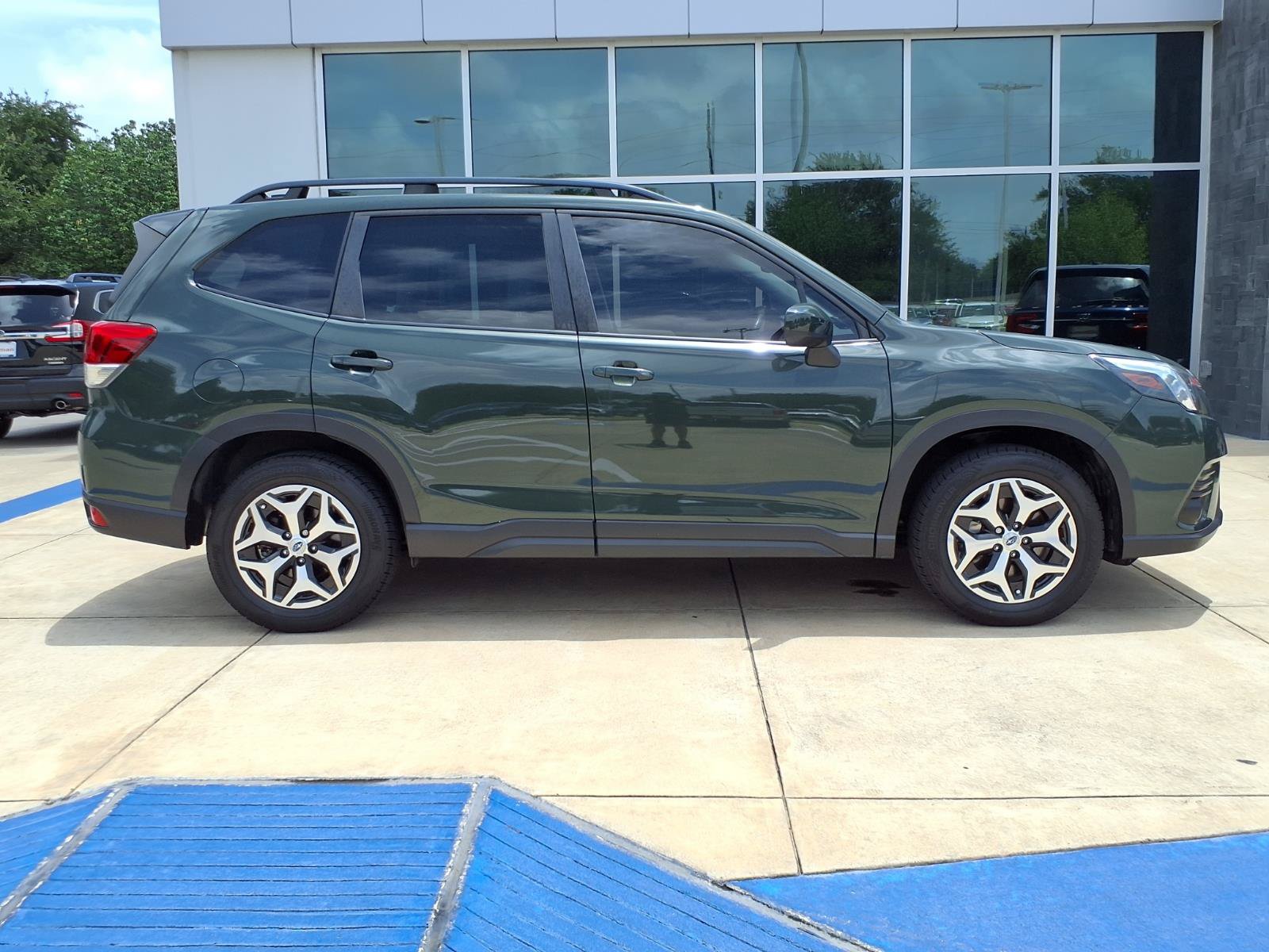 Used 2024 Subaru Forester Premium AWD/4WD image 26