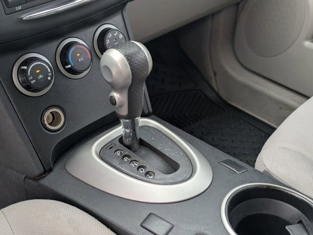 Used 2013 Nissan Rogue S FWD image 16