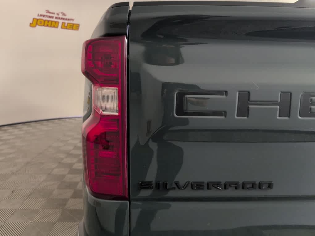 Used 2025 Chevrolet Silverado 1500 LT w/ Safety Package AWD/4WD image 12